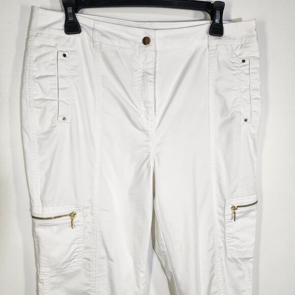Chico's Crop Pants The Ultimate Fit Comfort Waist Luxe Utility Slim Size 1 US 8 - Picture 3 of 10